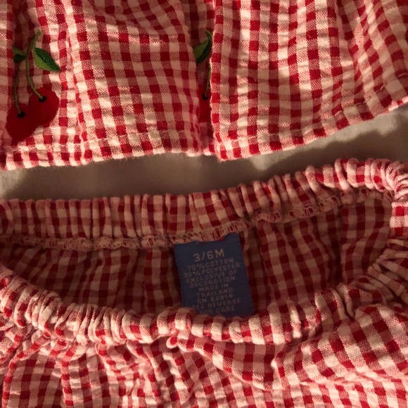 Girls dress with bloomers 3-6mo - Picture 3 of 4